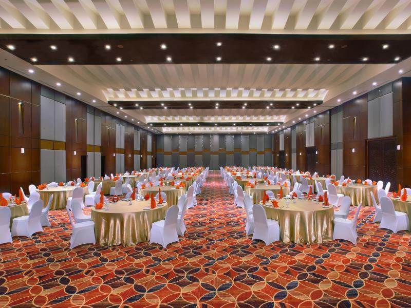 The Alana Hotel & Convention Center Solo By Aston Zewnętrze zdjęcie