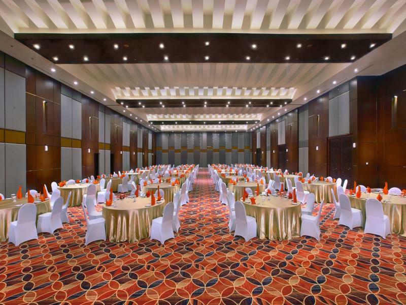 The Alana Hotel & Convention Center Solo By Aston Zewnętrze zdjęcie