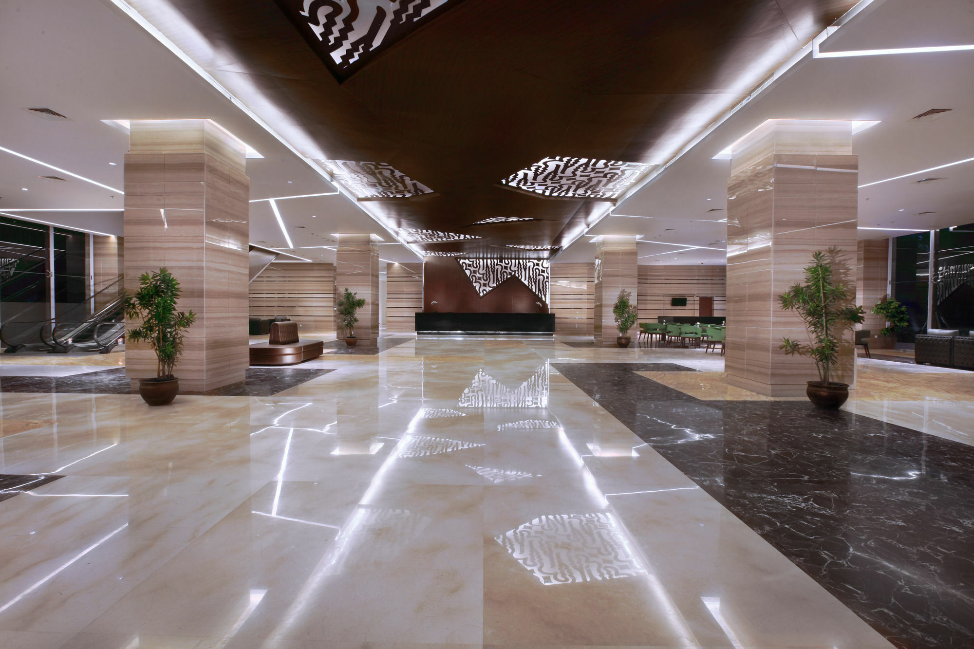 The Alana Hotel & Convention Center Solo By Aston Zewnętrze zdjęcie